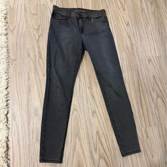Mott & Bow Mid-Rise Jeans Size 30 (#230) - Picture 4 of 14
